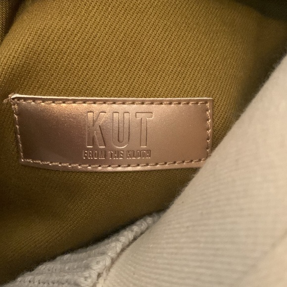 KUT from the kloth Kara jacket color is thyme size XL model size 10 - Picture 6 of 13